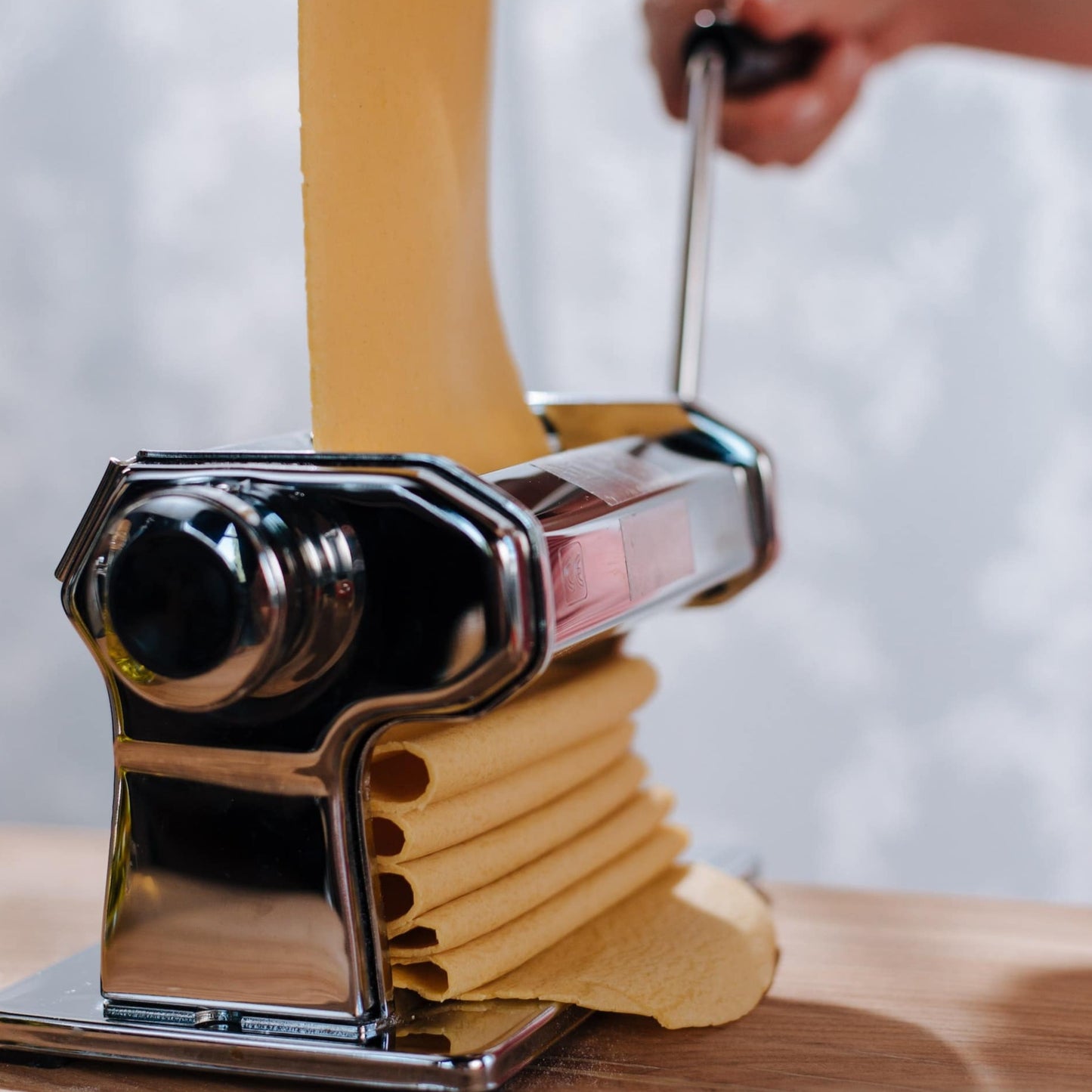 Lezione di pasta fresca con spesa al mercato Testaccio